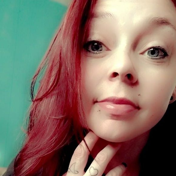 Profile Picture of Brandi Kinzebach (@ladybug060814) on Poshmark