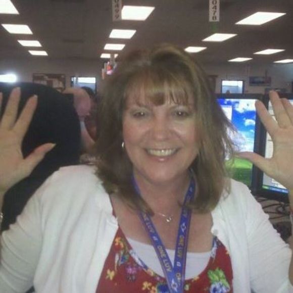 Profile Picture of Tanya Hussmann (@snippyt) on Poshmark