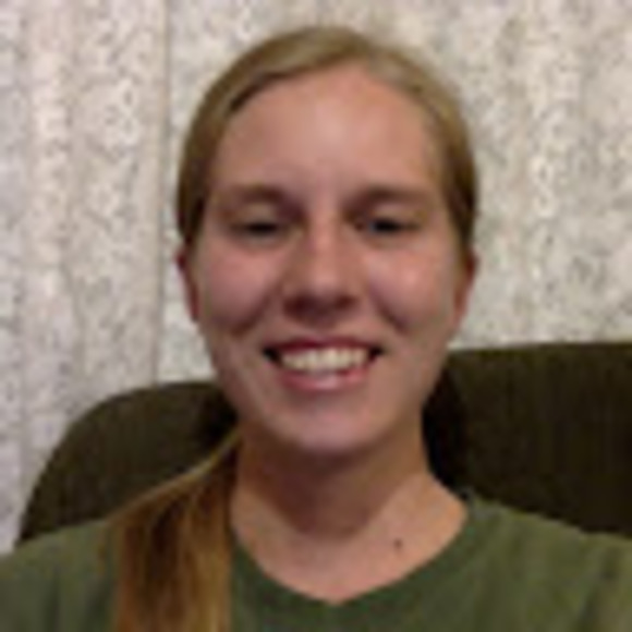 Profile Picture of Sara Lofthouse (@lofthousesara) on Poshmark