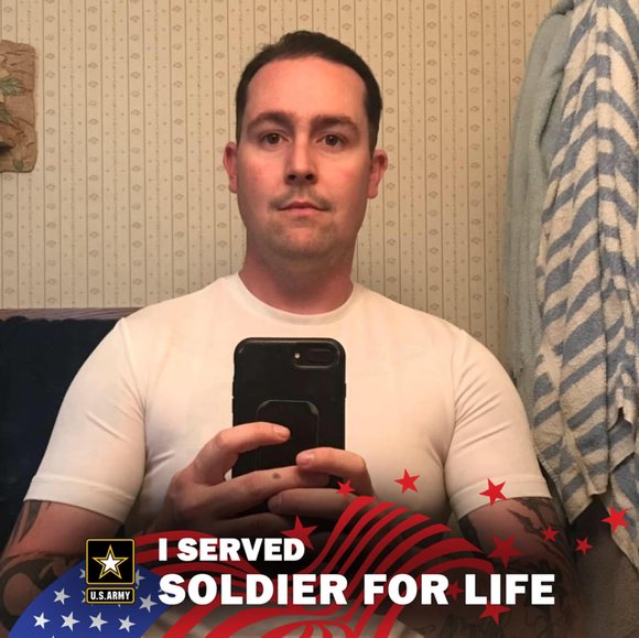 Profile Picture of Kevin Vigil (@kevinvigil) on Poshmark