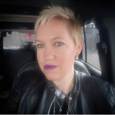 Profile Picture of Cassandra Schaefer (@CassieUnbroken) on Twitter