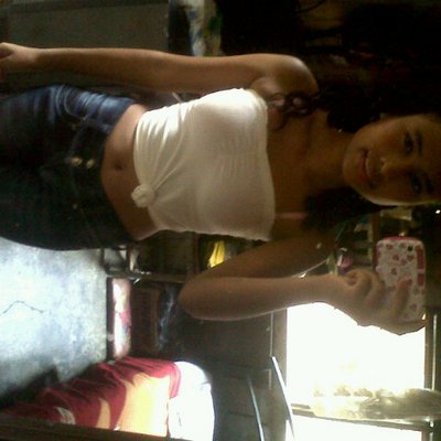 Profile Picture of Paola Chaparro (@paolachaparro19) on Twitter