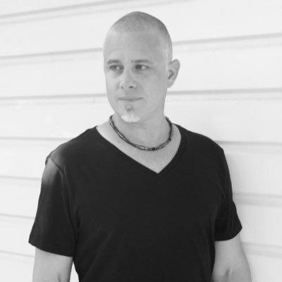 Profile Picture of Christopher James (@dj_chrisjames) on Twitter
