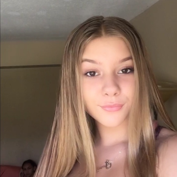 Profile Picture of Jordyn Williams (@jordynw1527) on Poshmark