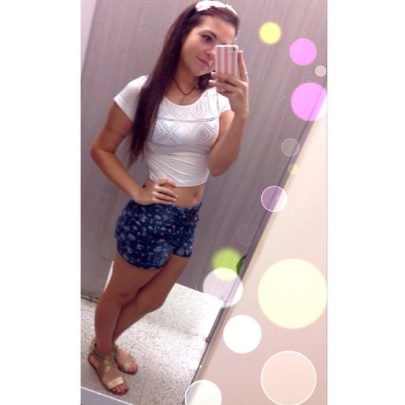 Profile Picture of Ariel Blaskowsky (@ariel_jypsy) on Poshmark