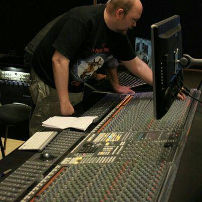 Profile Picture of Ralf Pietrowski (@07423ea04f5a468) on Twitter