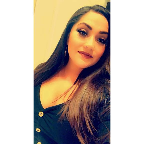 Profile Picture of Iana Kelly (@nativeangel) on Poshmark