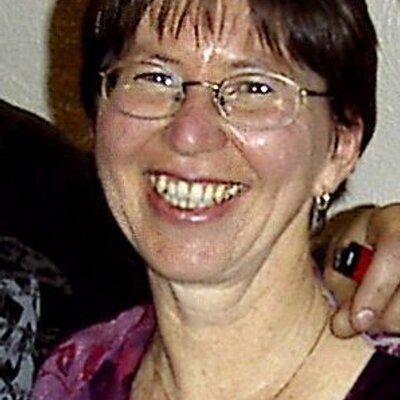 Profile Picture of Robyn Swift (@Robyean) on Twitter