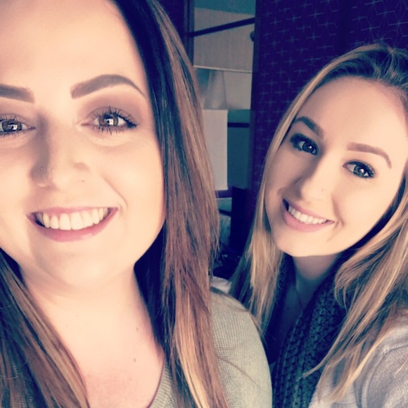 Profile Picture of Victoria Haraughty (@vharaughty17) on Poshmark