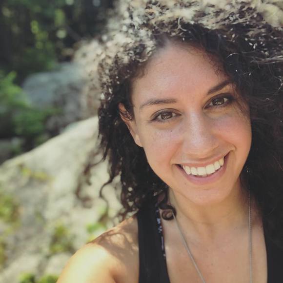 Profile Picture of Talia Favale (@flyfreefall) on Poshmark