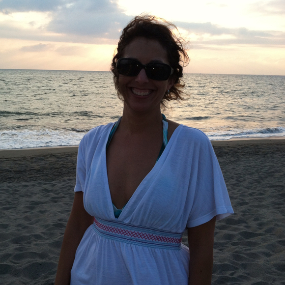 Profile Picture of Kim Thayer (@kimthayer) on Poshmark