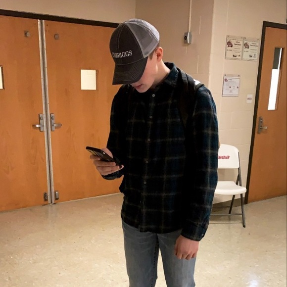 Profile Picture of Cade Berardelli (@cader_) on Poshmark