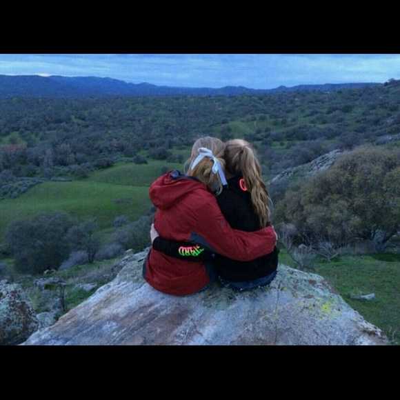 Profile Picture of Hannah Benkosky (@hannah_benkosky) on Poshmark