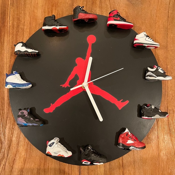 Profile Picture of Bo Gresham (@mypillow7) on Poshmark