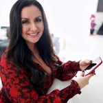 Profile Picture of Chloe bray (@trader_chloe.356) on Instagram