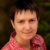 Profile Picture of Fiona Moore (@FionaMooreHeals) on Twitter