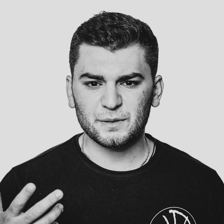 Profile Picture of ALEXANDER DAVIDOVICH (@adprodfilm_) on Tiktok