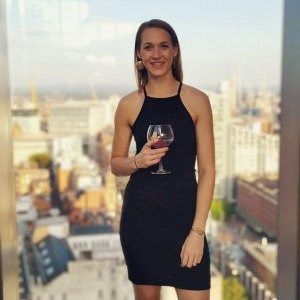 Profile Picture of Hayley Perrin (@HayleyPerrin) on Twitter