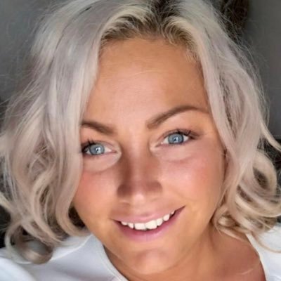 Profile Picture of Ashley (@AshG_Vaillant) on Twitter