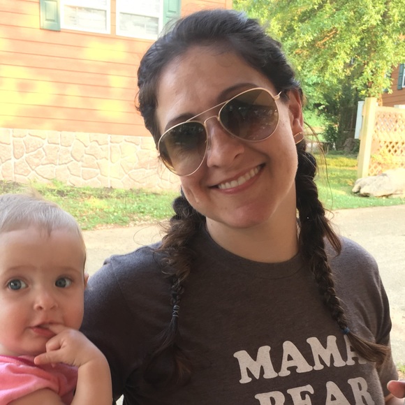 Profile Picture of Katie Frankey (@katiefrankey) on Poshmark