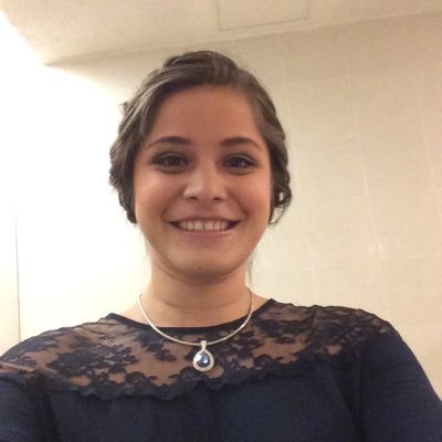 Profile Picture of Claudia Magaña (@ClaudiaMagaa) on Twitter