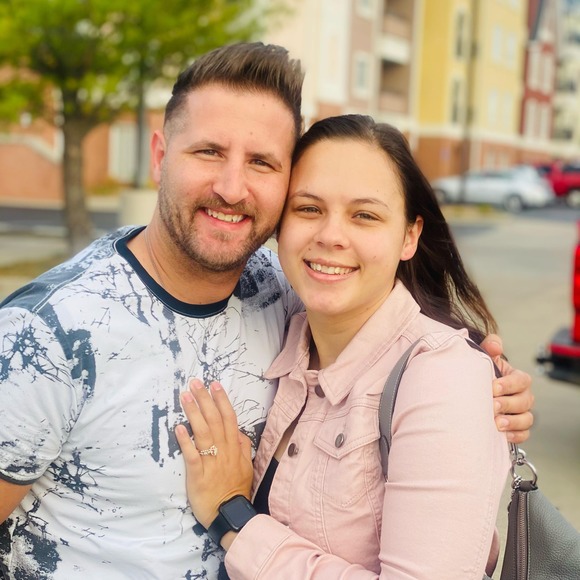 Profile Picture of Fender Miles (@fendermiles) on Poshmark