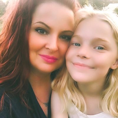 Profile Picture of Staci Mitchell (@StaciMi52726410) on Twitter