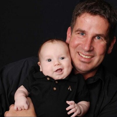 Profile Picture of Tom Bronson (@tombronson) on Twitter