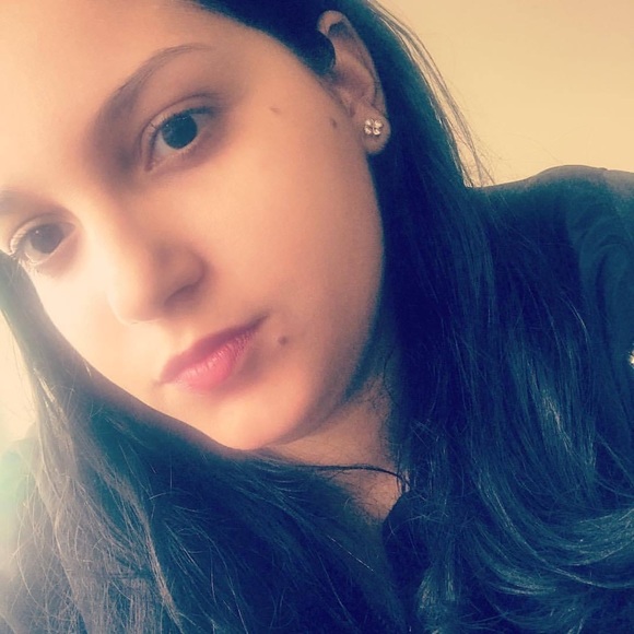 Maireni a Ceballos paulino - Poshmark Profile Picture of Maireni a Ceballos paulino (@tqueenc28) on Poshmark