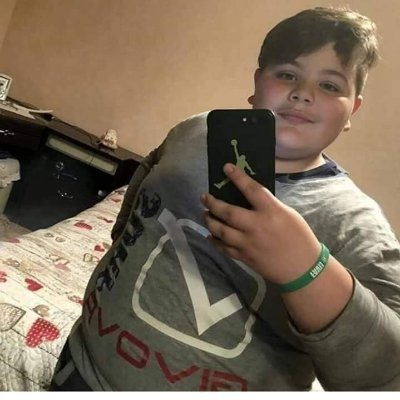 Profile Picture of Dylan Valencia (@marck_steven) on Twitter