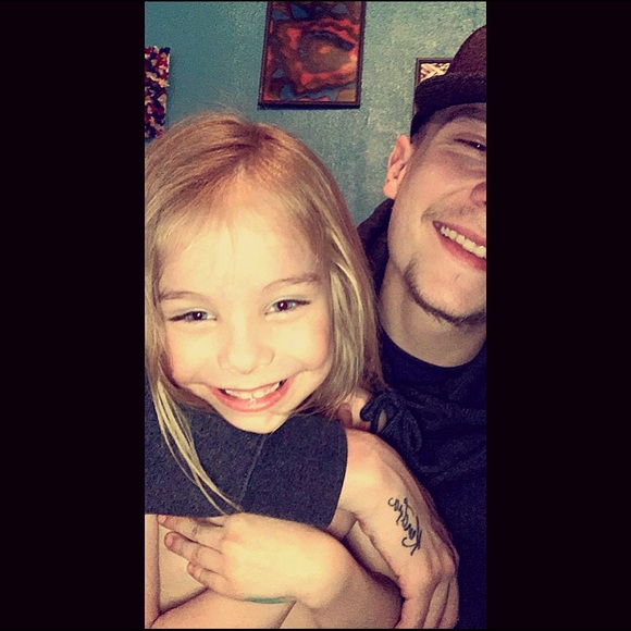 Profile Picture of Devin Kirkpatrick (@devinrk) on Poshmark