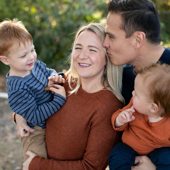 Profile Picture of Ali Schultz (@alischultz914) on Poshmark