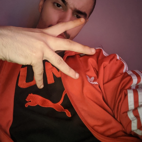 Profile Picture of Karim Dekhili (@karimdekhili057) on Poshmark