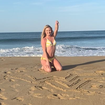 Profile Picture of Amanda Starliper (@AmandaStarlipe1) on Twitter