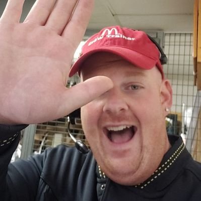 Profile Picture of Matthew DeYoung (@MatthewDeYoung2) on Twitter