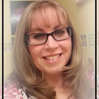 Profile Picture of Lynn Conte (@lynncma48) on Twitter