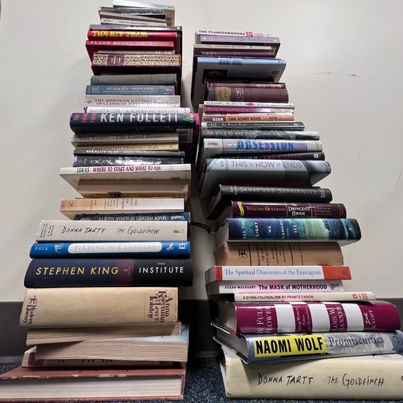 Profile Picture of Aaron Weiss (@aaronanthony117) on Poshmark