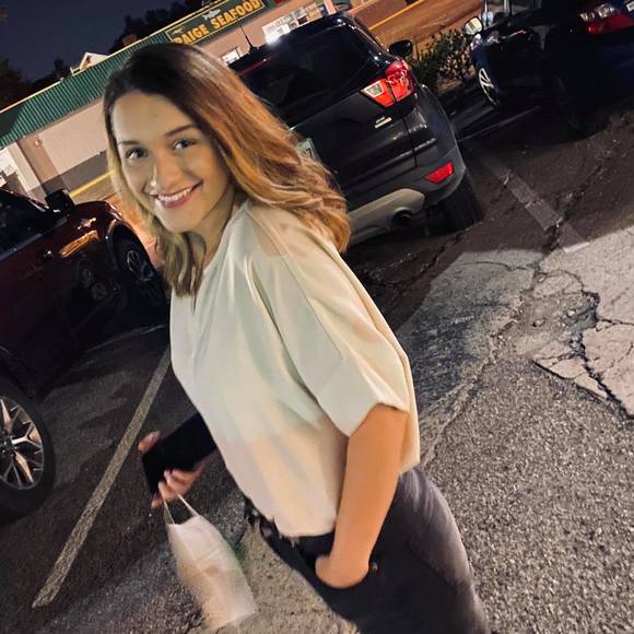 Profile Picture of Jordan Picou (@picoujordan12) on Poshmark