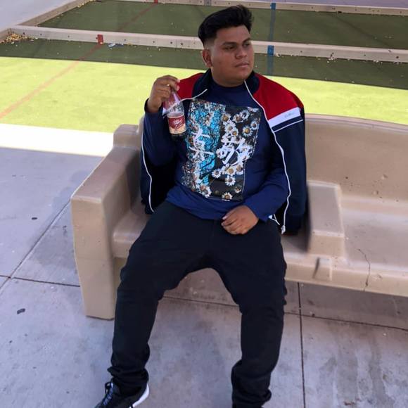 Profile Picture of Andres Andres (@papitodrip) on Poshmark