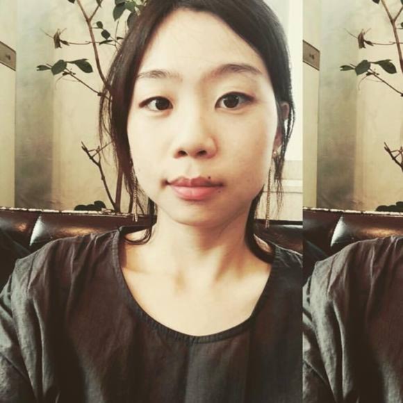 Profile Picture of Sulah Kim (@sulah1105) on Poshmark