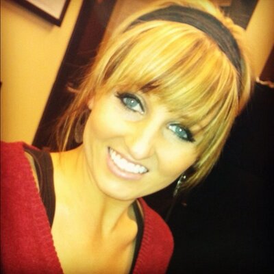 Profile Picture of Ashley DeVore (@a_franklin11) on Twitter