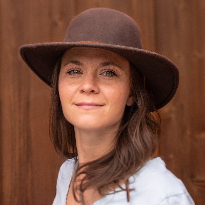 Profile Picture of Heather Balogh Rochfort (@HeatherRochfort) on Twitter