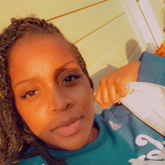 Profile Picture of Tyre Larkins (@tlarkins0607) on Poshmark