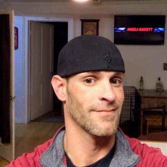 Profile Picture of Adam Armentrout (@allynradley81) on Poshmark