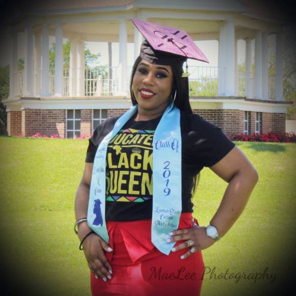 Profile Picture of La'keisha Como (@lakeishacomo17) on Poshmark