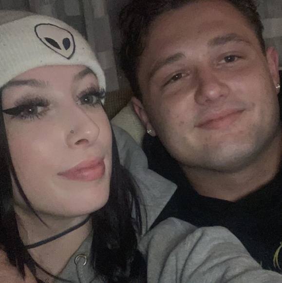 Dawson Fisicaro - Poshmark Profile Picture of Dawson Fisicaro (@dawsonfisicaro) on Poshmark