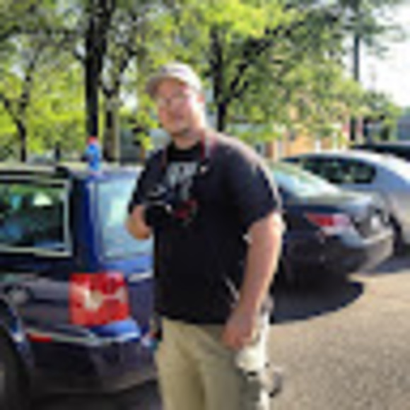 Profile Picture of Michael j Rudolph (@moviemike35) on Poshmark