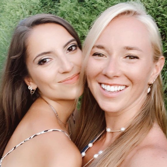 Profile Picture of Caroline Moore (@carolinemoor826) on Poshmark