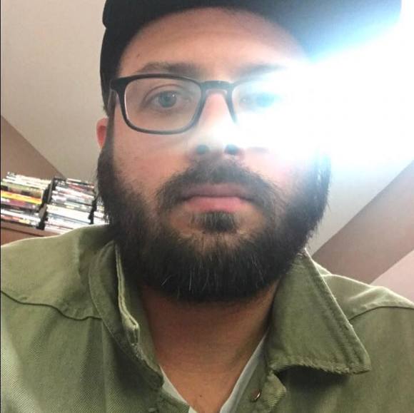 Profile Picture of Mike Galyen (@mikegalyen) on Poshmark