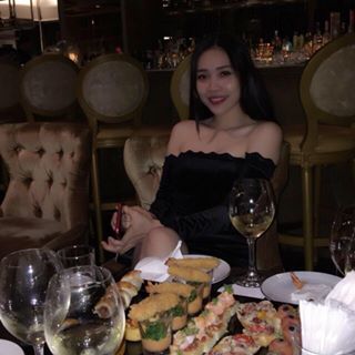 Profile Picture of Candy Gầy (@candy.gay.9250) on Facebook